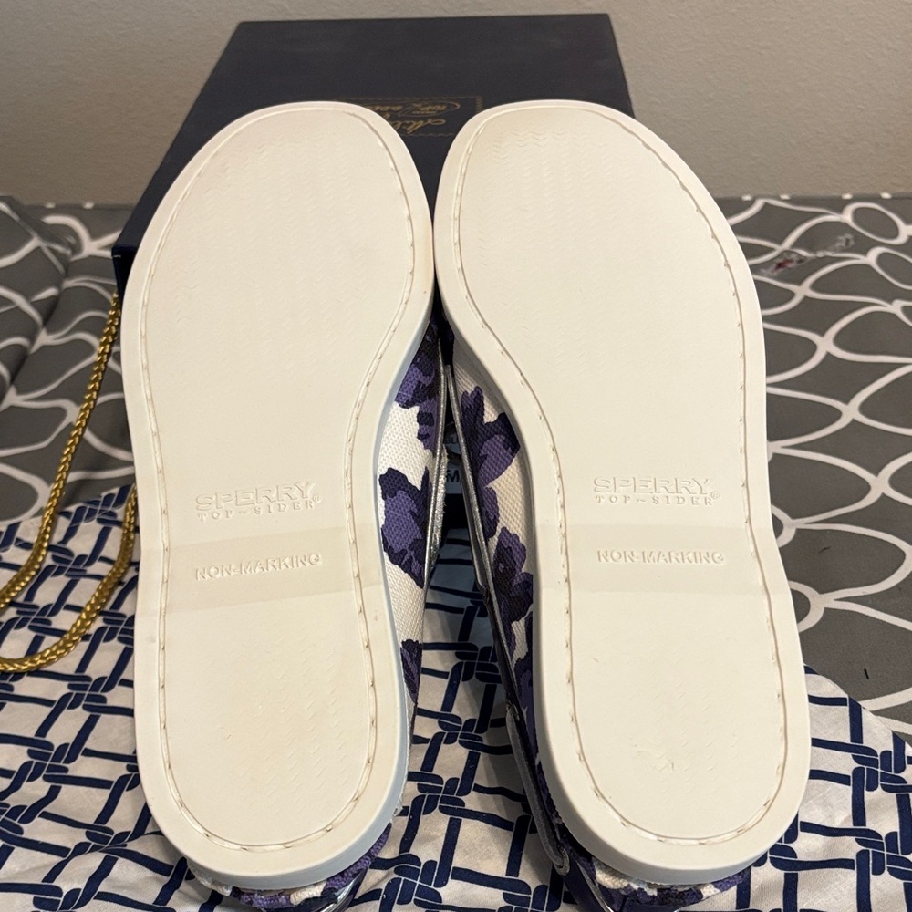 Milly for Sperry Navy and White Floral Sneakers - Picture 5 of 7